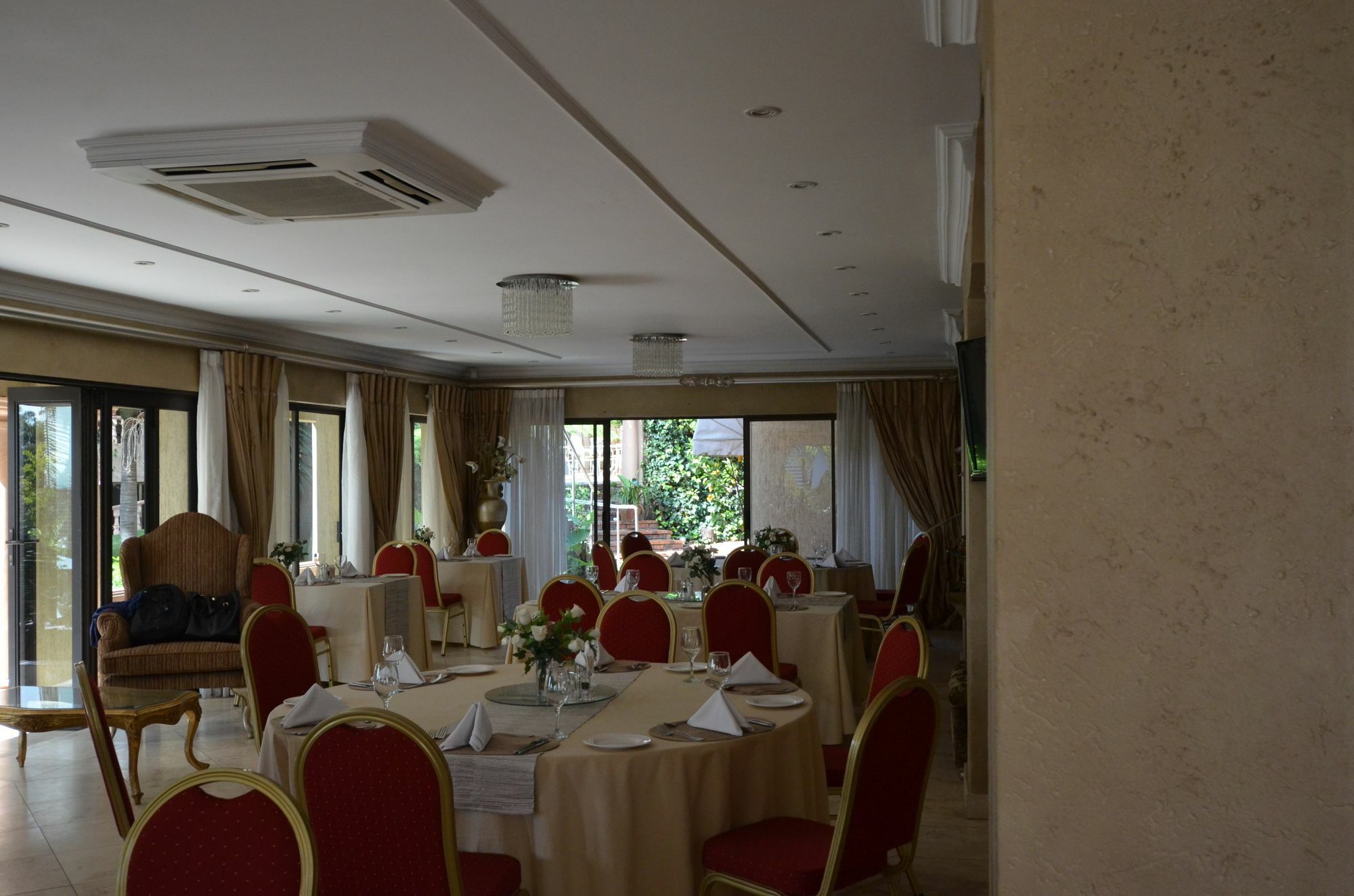 Hotel House Of Pharaohs And Conference Centre Johannesburgo Exterior foto