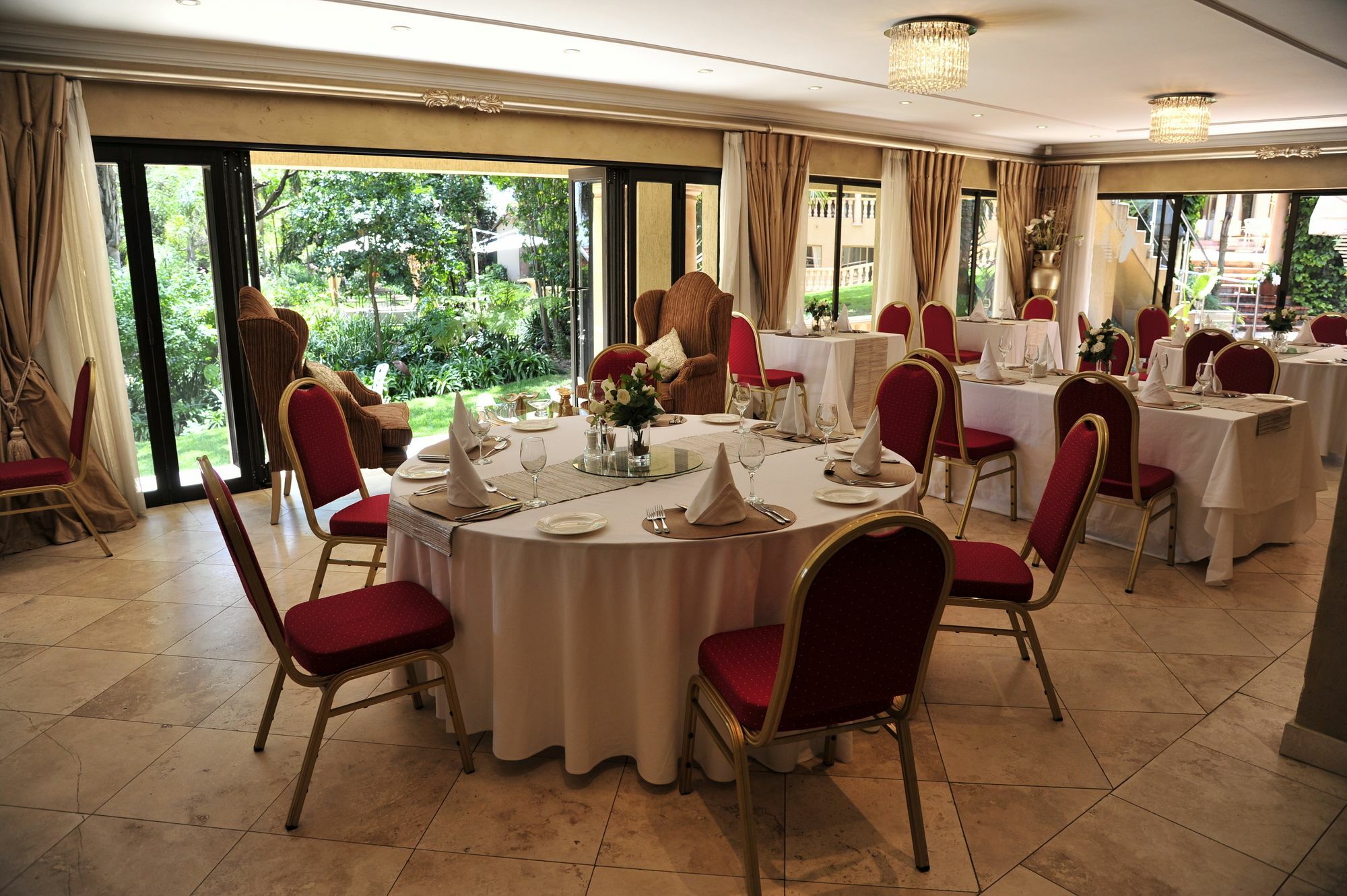 Hotel House Of Pharaohs And Conference Centre Johannesburgo Exterior foto